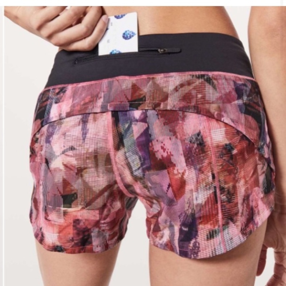 Lululemon 4” Speed Up Shorts in Sun Dazed Multi Pink/Super Dark, EUC. Size 10.